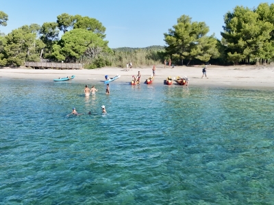 Rando kayak entre La Londe et Br&eacute;gan&ccedil;on